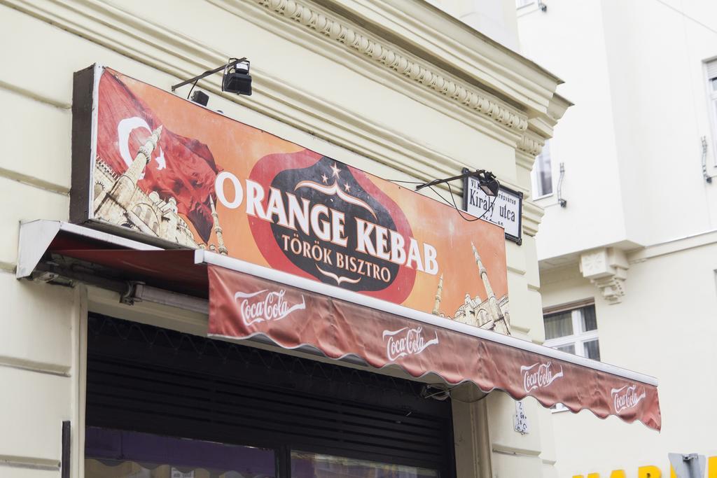 Ava'S Champagne Studio City Center-Andrash Street King Street بودابست المظهر الخارجي الصورة